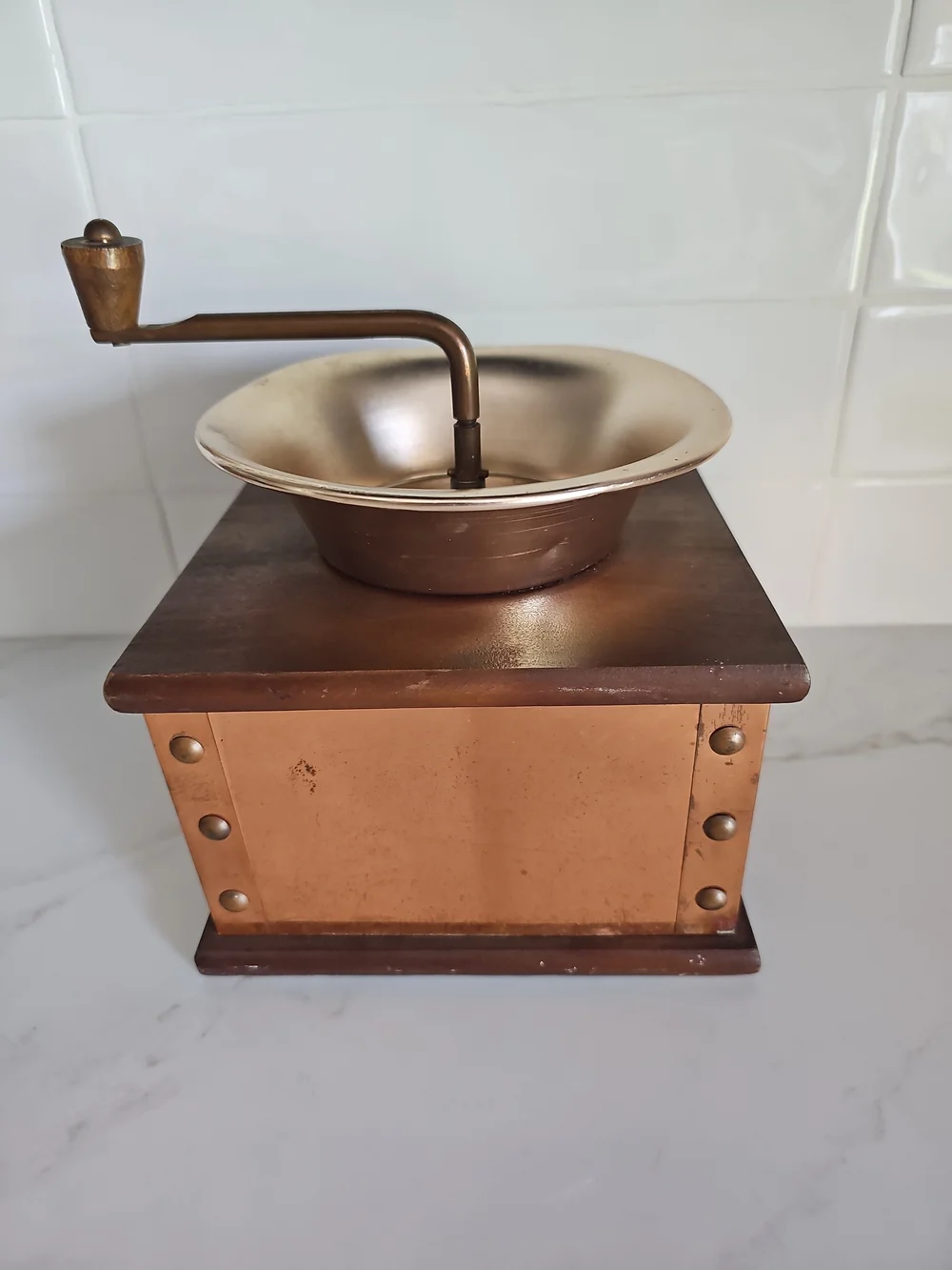 Vintage Gail Craft Coffee Grinder Mill – Rustic Farmhouse Decor (Missing Drawer)